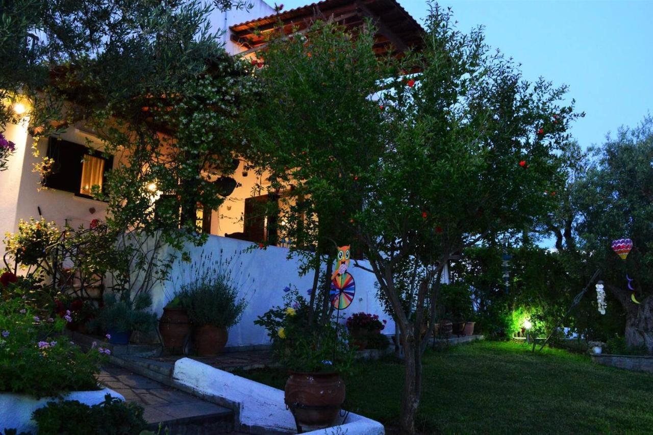 Sonia'S House With Garden Villa Gerakini Exterior photo